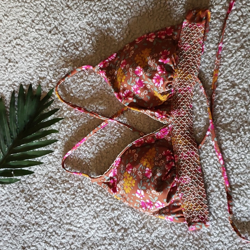 Floral Crochet Triangle Bikini Top